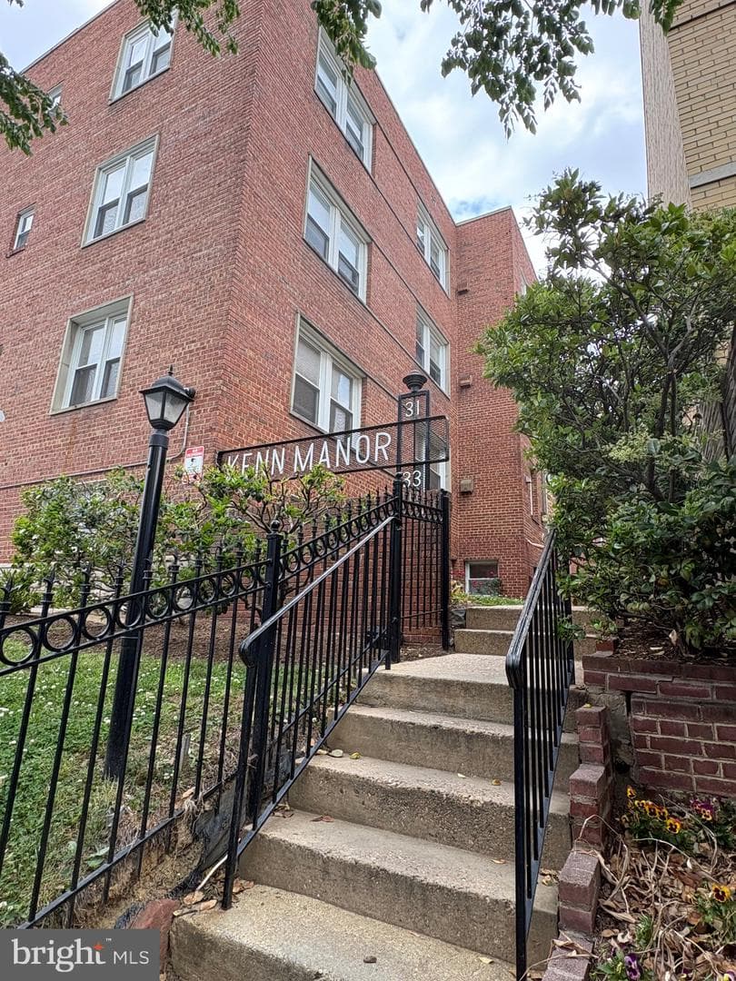 33 Kennedy Street NW #b-1, Washington