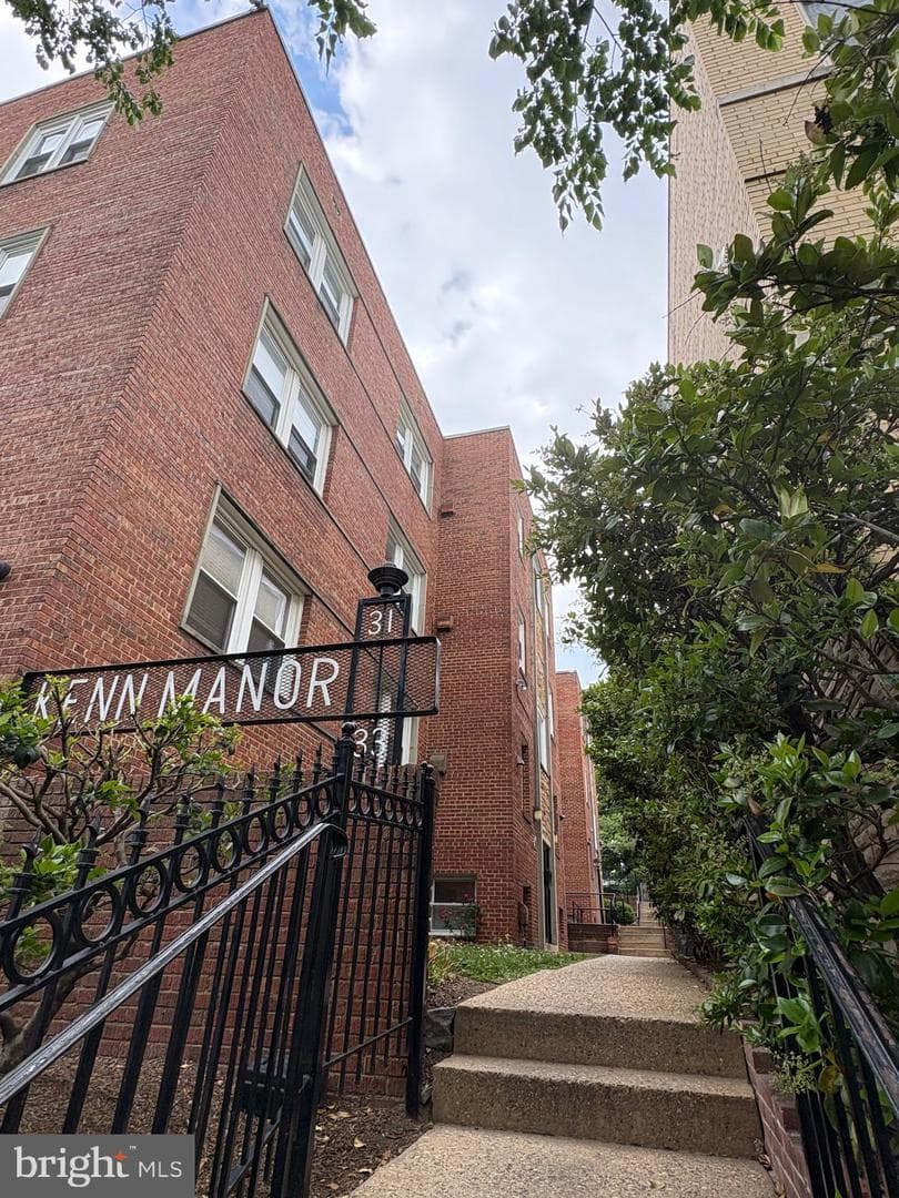 33 Kennedy Street NW #b-1 photo 3