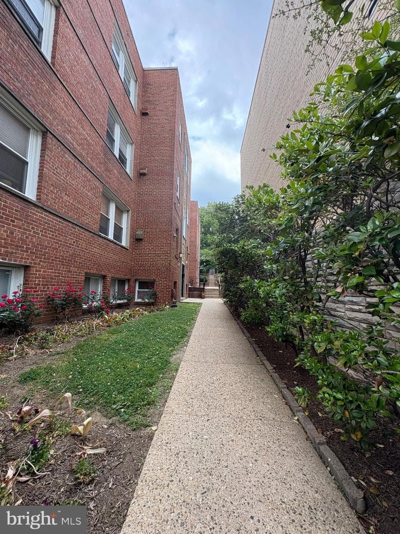 33 Kennedy Street NW #b-1 photo 4