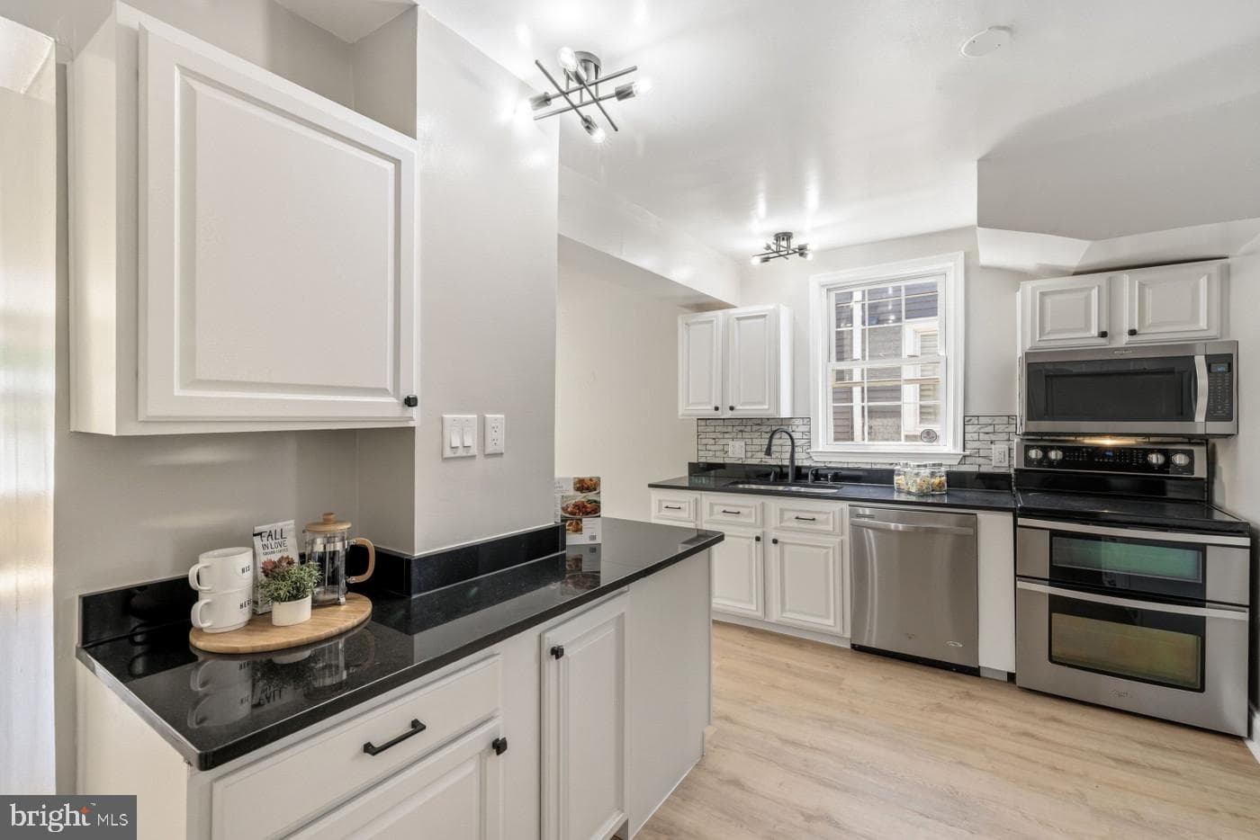 4037 22nd Street NE photo 12