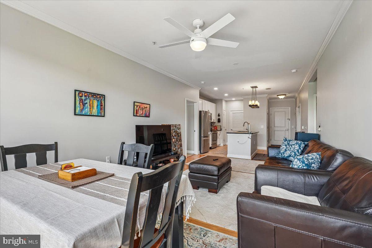 1391 Pennsylvania Avenue SE #309 photo 9