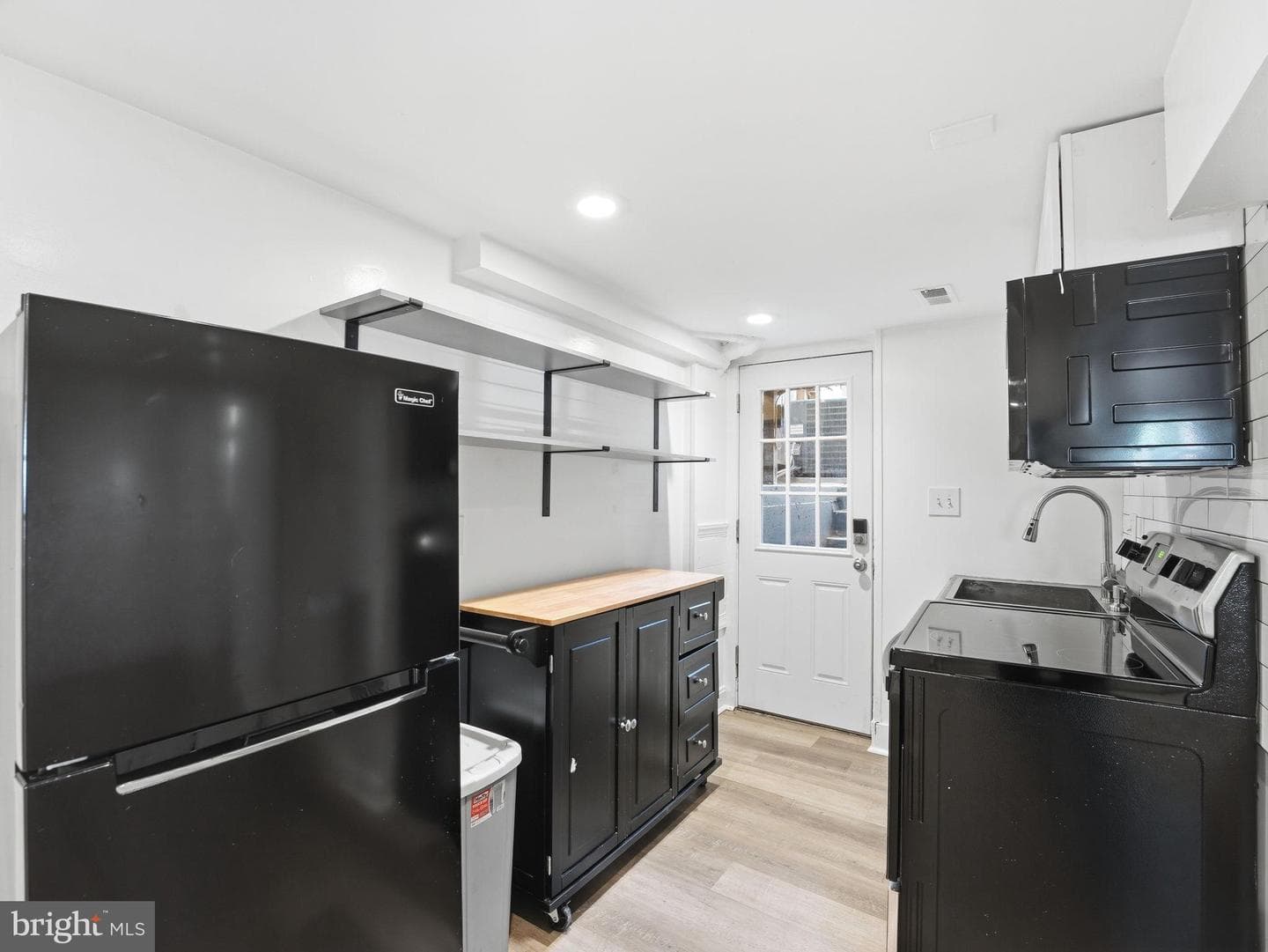 508 Kenyon Street NW photo 21