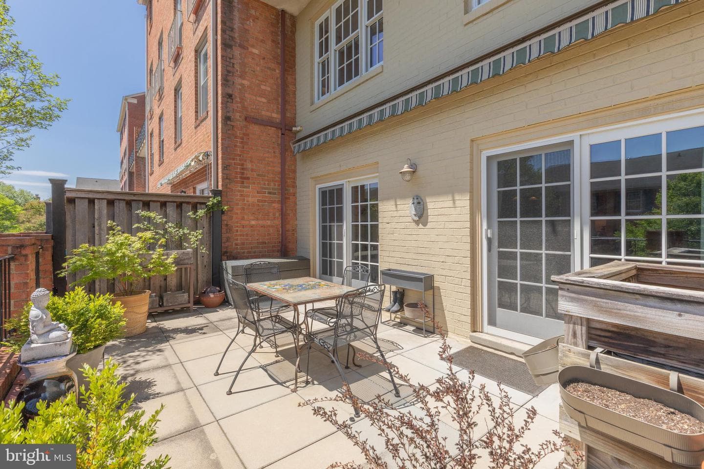 1662 Beekman Place NW #d photo 19