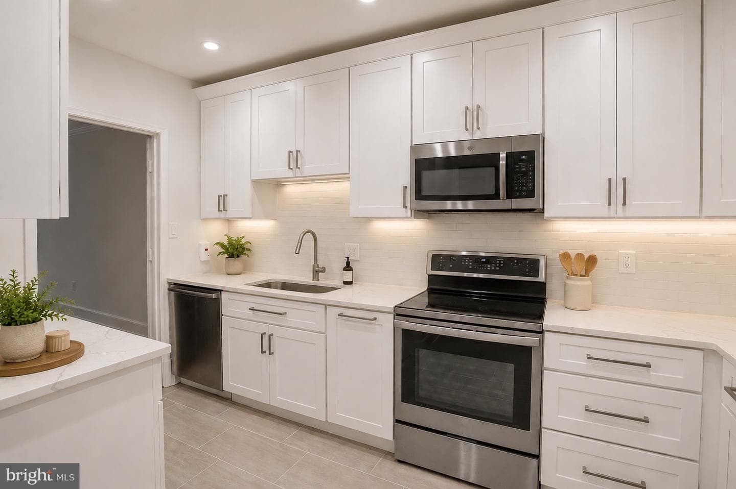 3295 Sutton Place NW #d photo 5