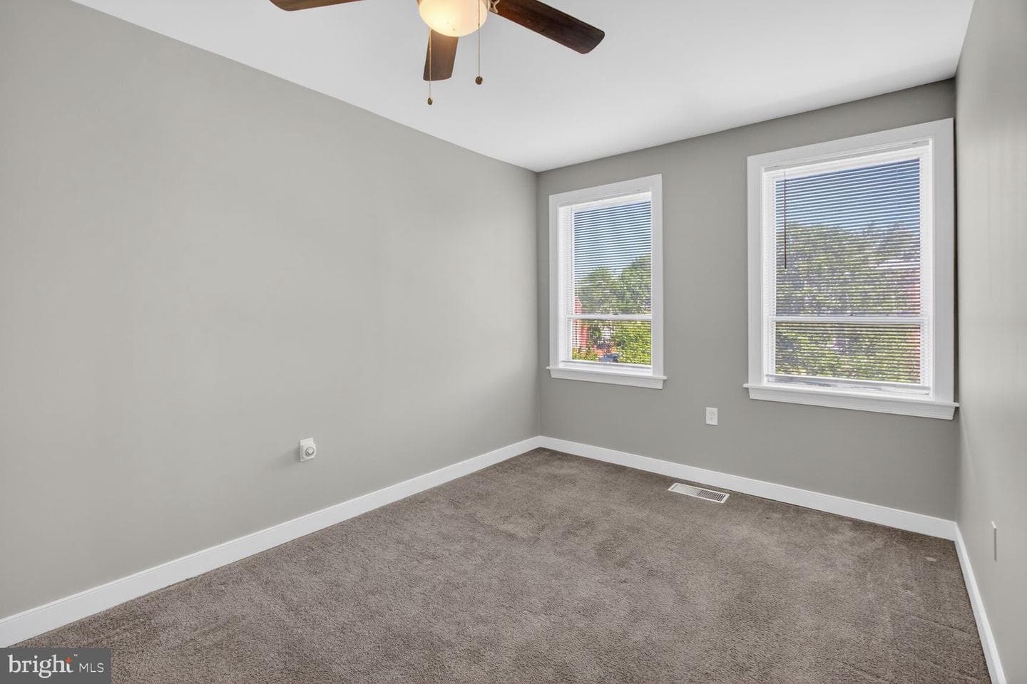 903 K Street NE photo 14