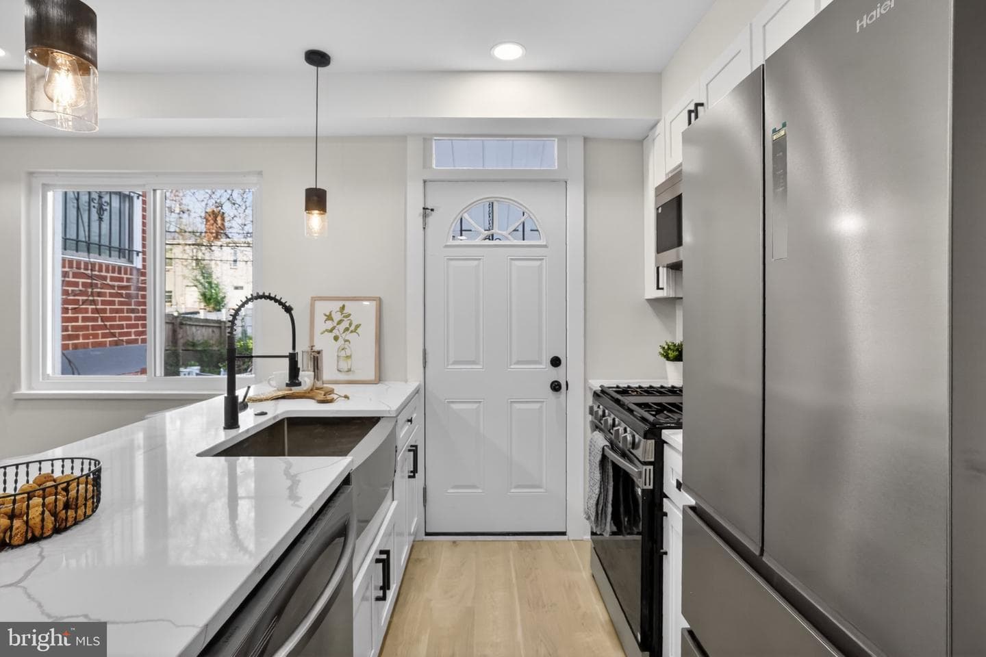 311 35th Street NE photo 10