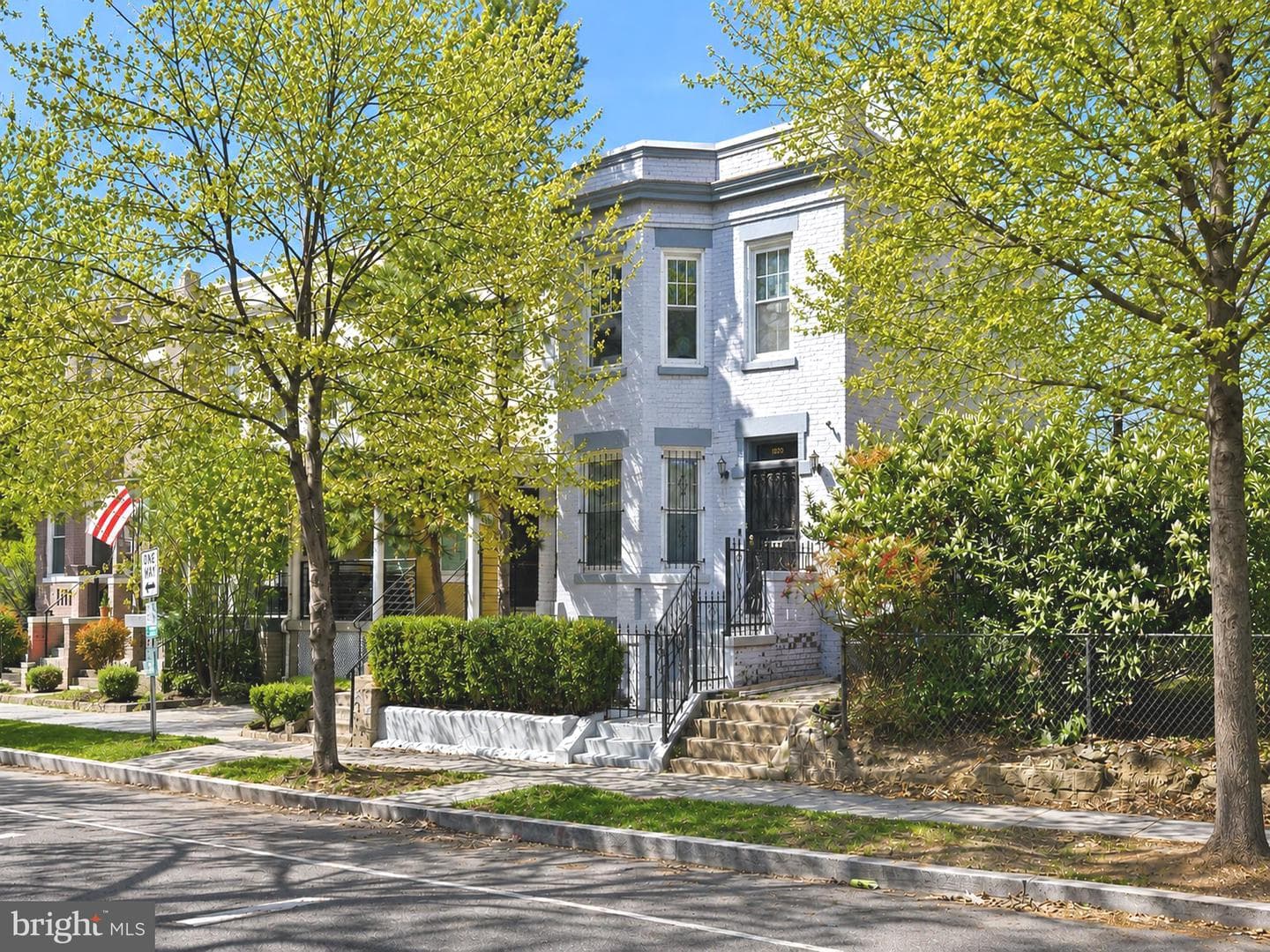 1020 10th Street NE, Washington