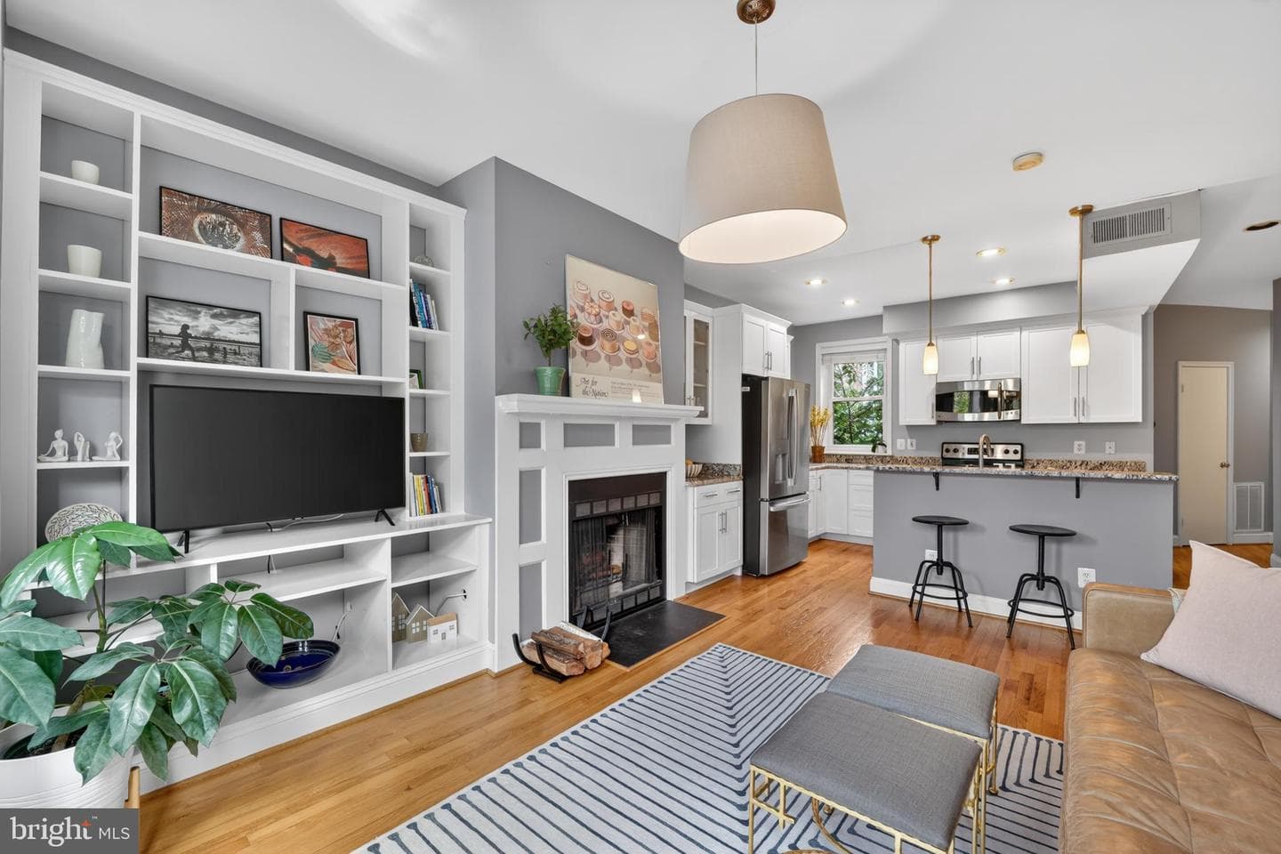 719 5th Street NE #3 photo 5