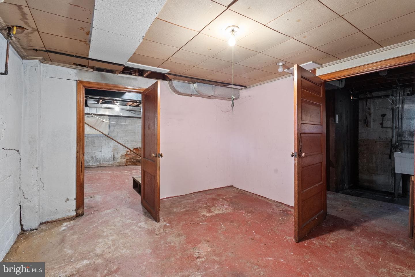 1711 Girard Street NE photo 20