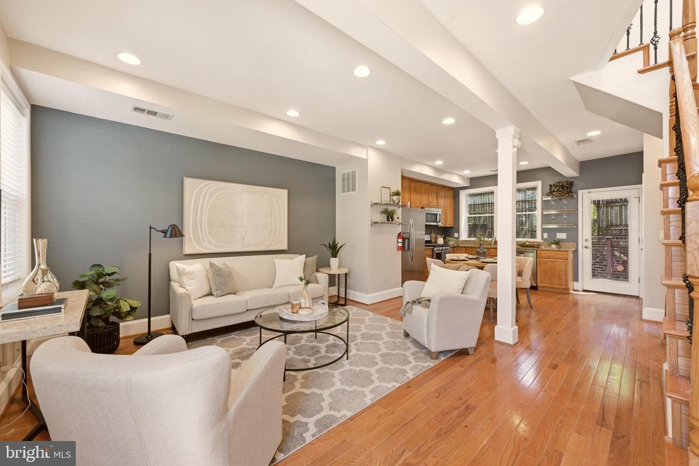 1425 C Street NE photo 3
