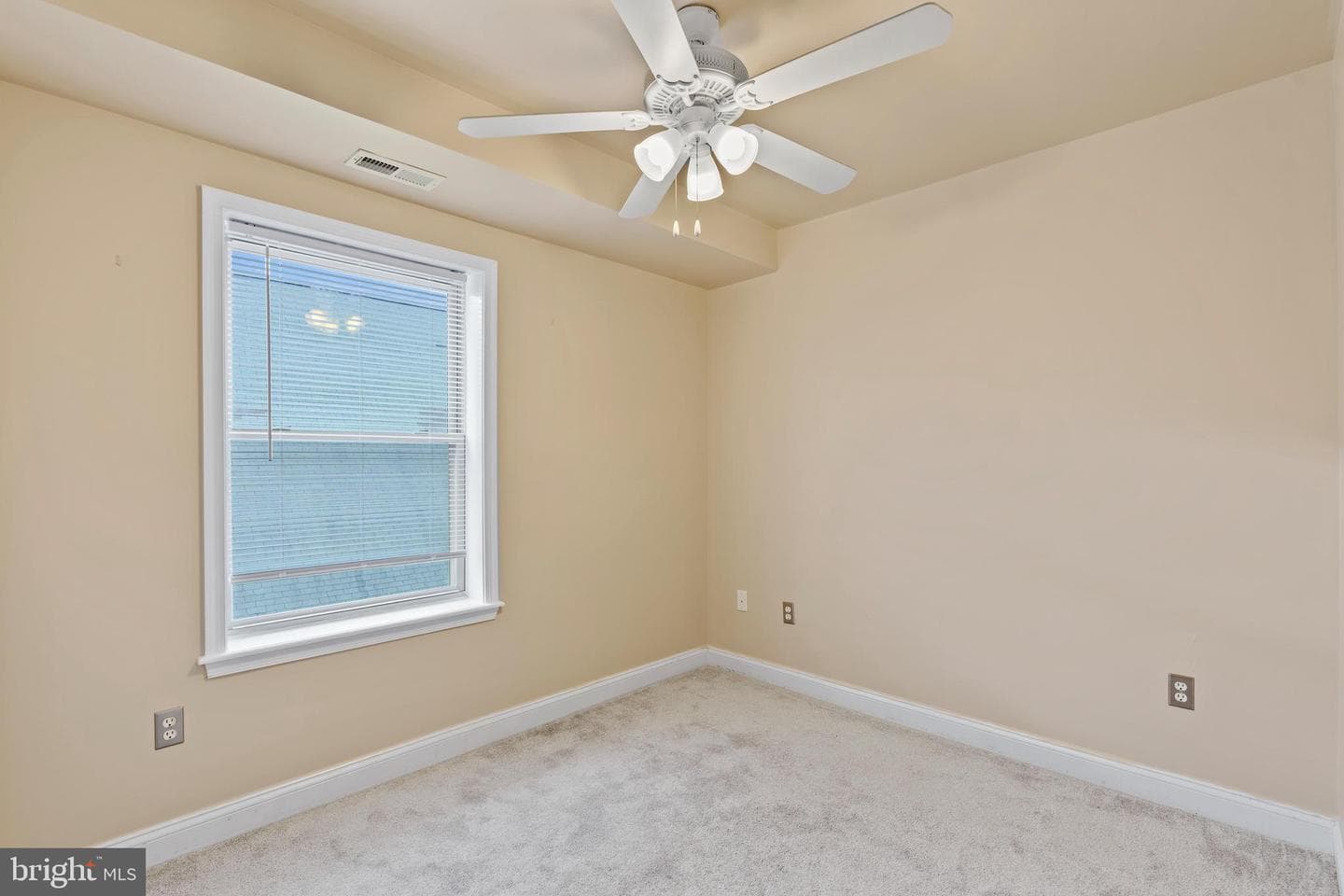 922 Madison Street NW #304 photo 16