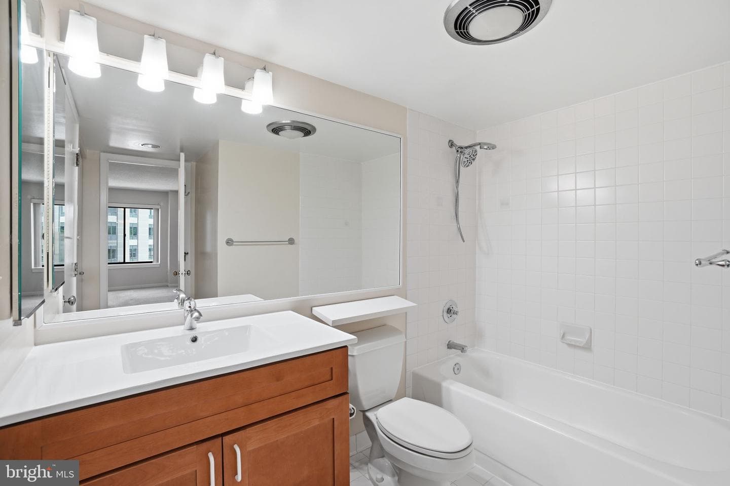 2111 Wisconsin Avenue NW #620 photo 16