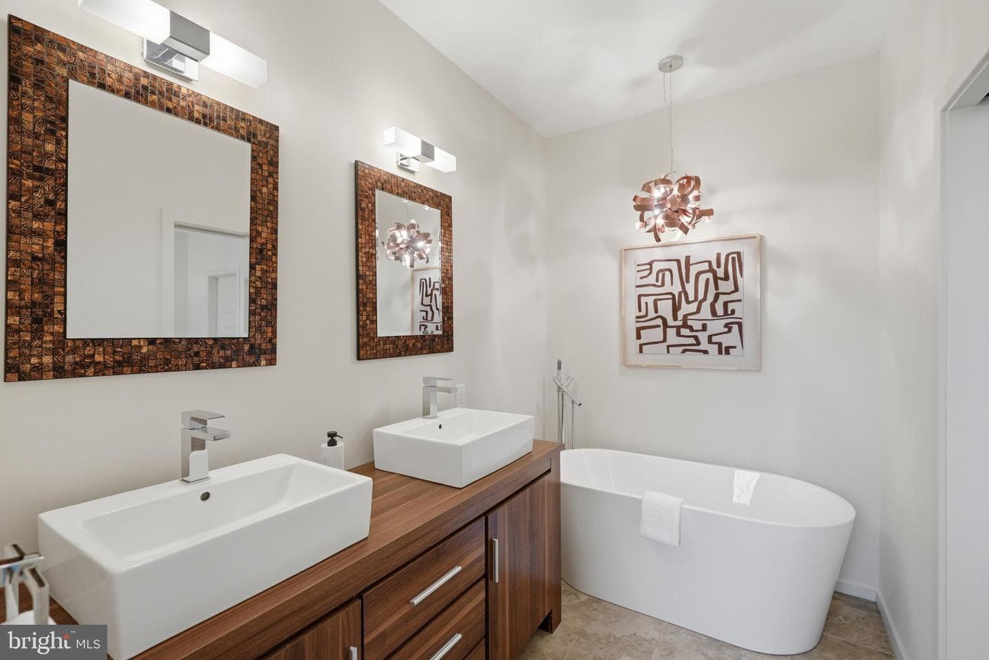 523 Montana Avenue NE #525a photo 26