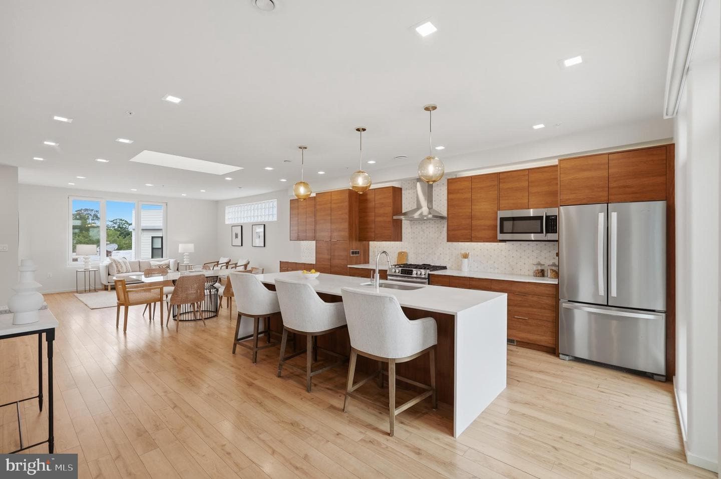 523 Montana Avenue NE #525a photo 9