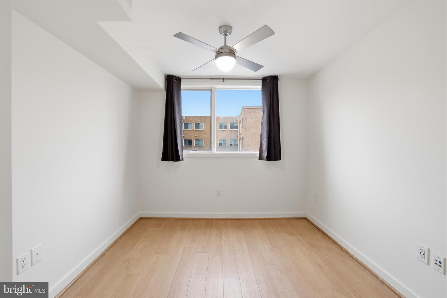 1423 Newton Street NW #303 photo 15