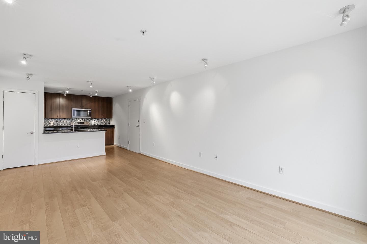 1423 Newton Street NW #303 photo 7