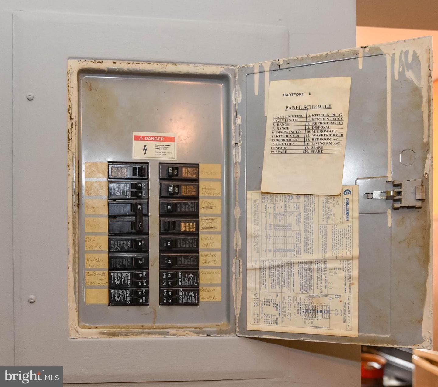 2832 Hartford Street SE #102 photo 13