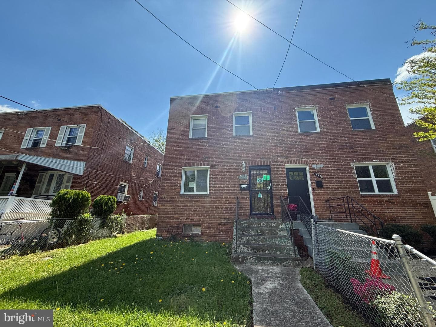 449 Valley Avenue SE