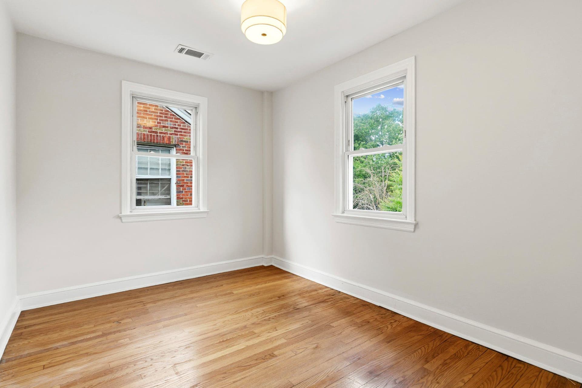 1115 42nd Street NE photo 11