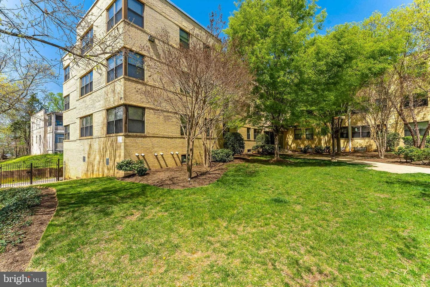 212 Oakwood Street SE #322 photo 31