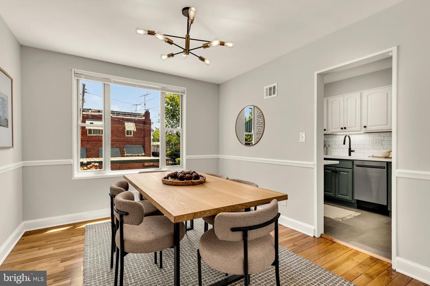4727 8th Street NE photo 10