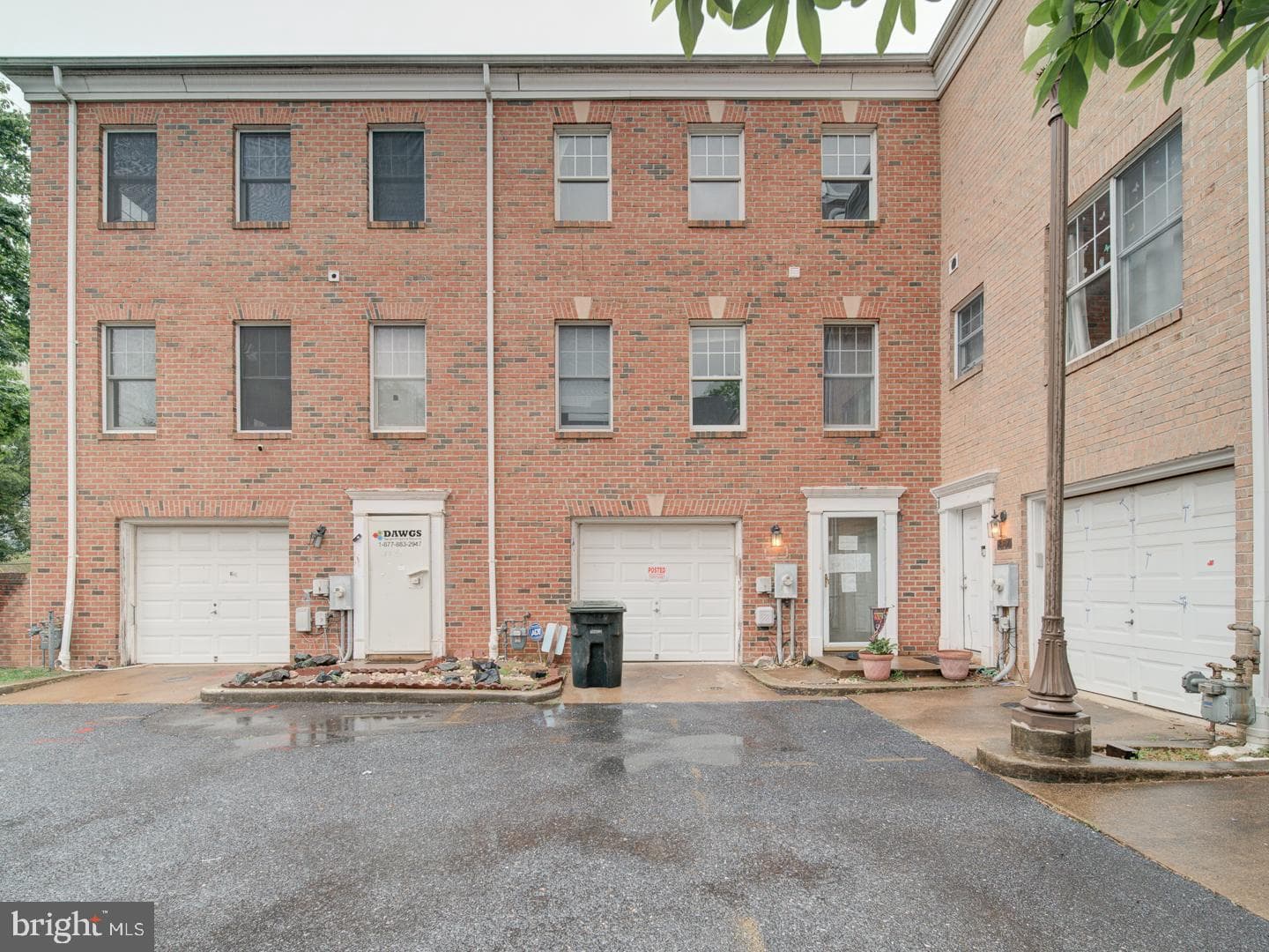 881-A Barnaby Street SE, Washington