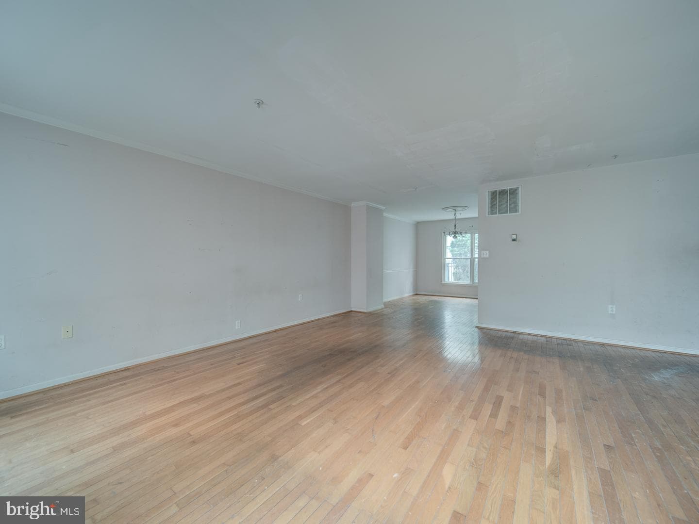 881-A Barnaby Street SE photo 11
