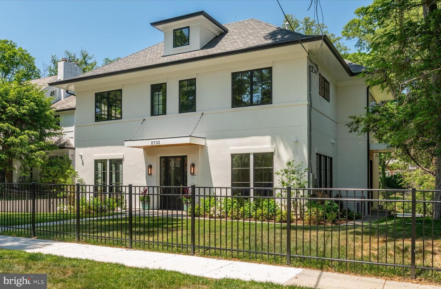 2733 Chesapeake Street NW, Washington