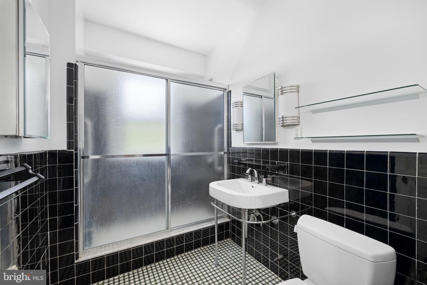 4000 Cathedral Avenue NW #651-B photo 14