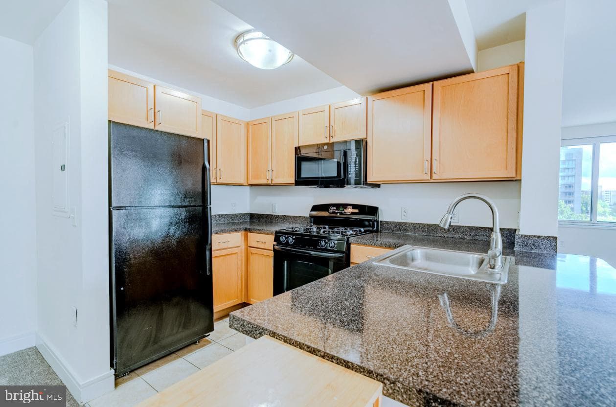 800 4th Street SW #s501, Washington