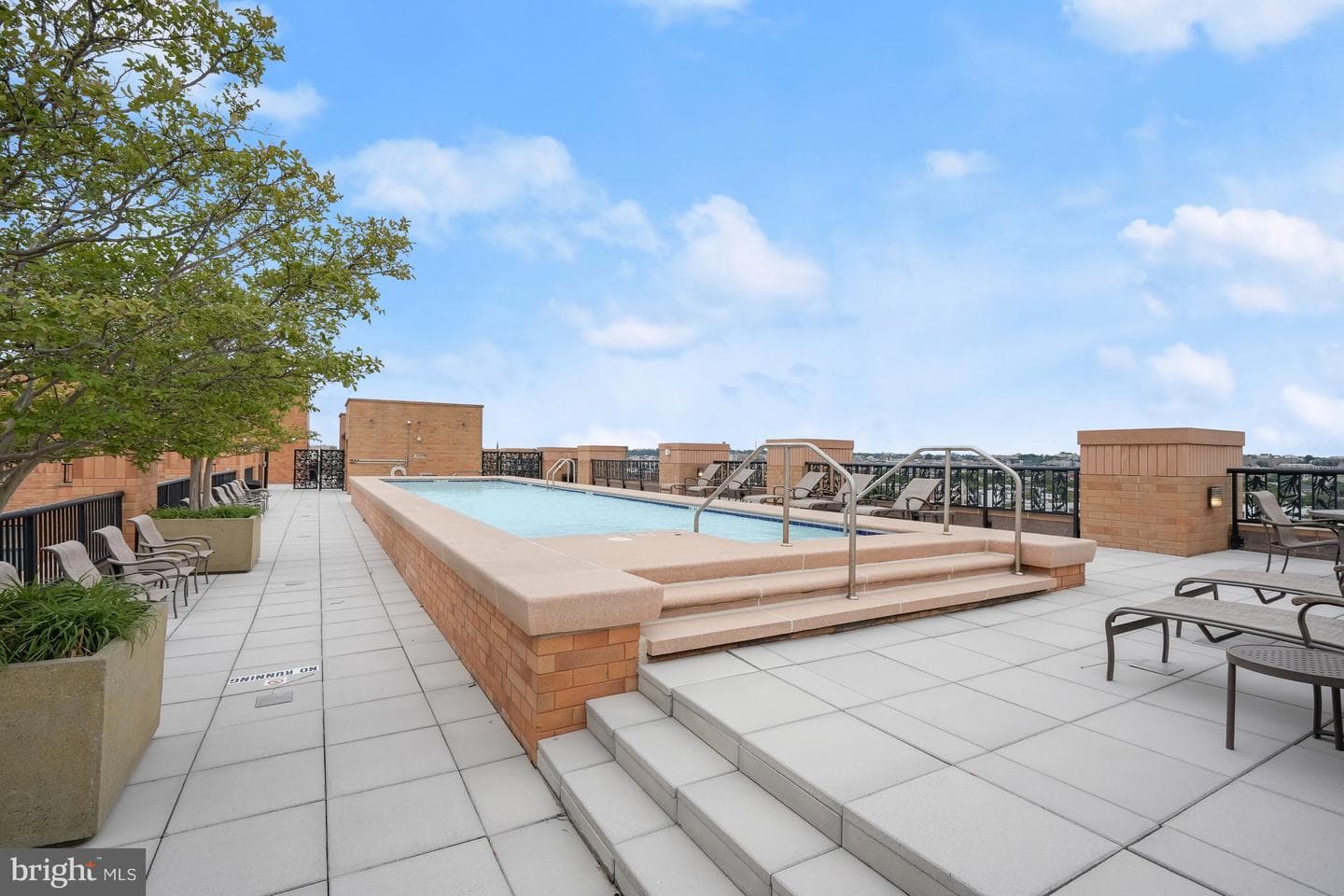 910 M Street NW #304 photo 18