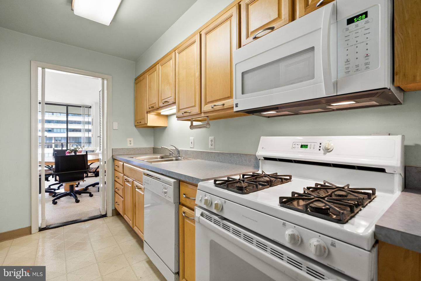 700 New Hampshire Avenue NW #912 photo 10