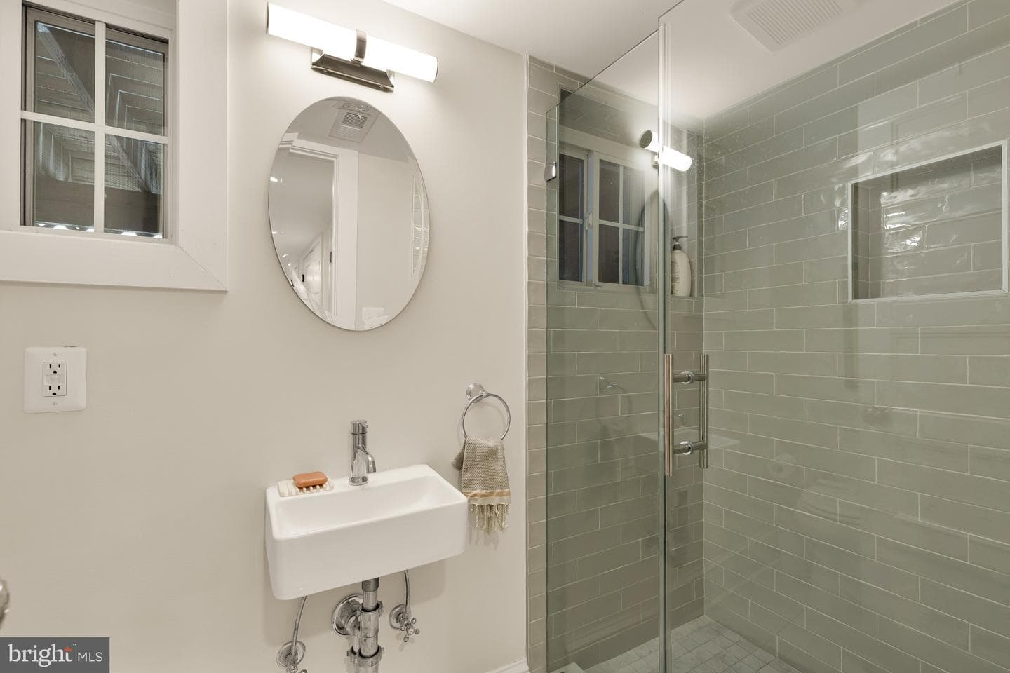 1626 Hobart Street NW photo 53