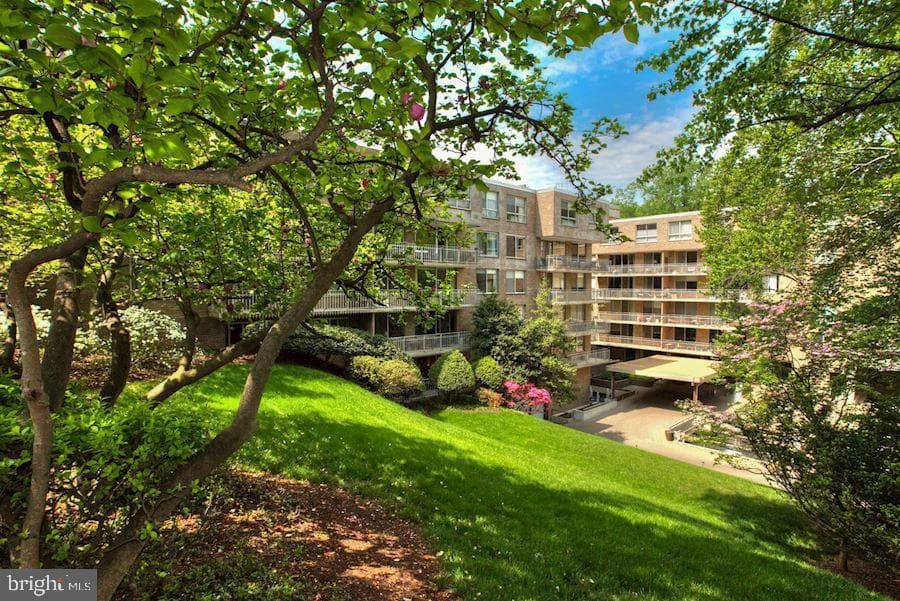 4100 Cathedral Avenue NW #704, Washington