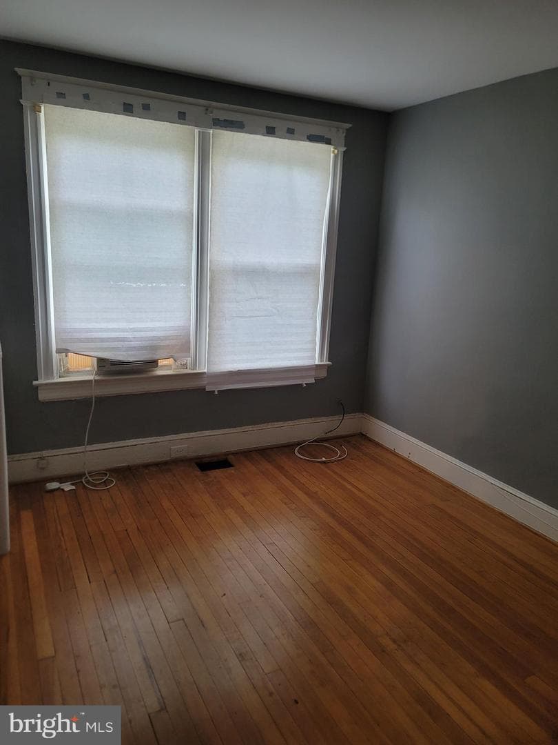 523 Crittenden Street NW photo 9