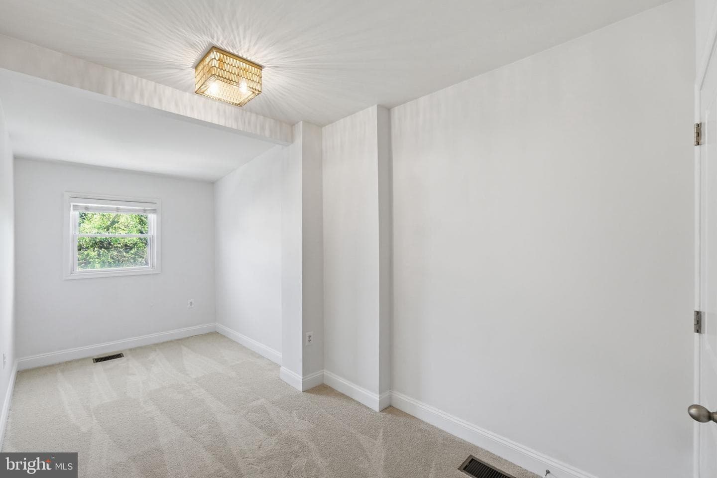 2429 3rd Street NE photo 31