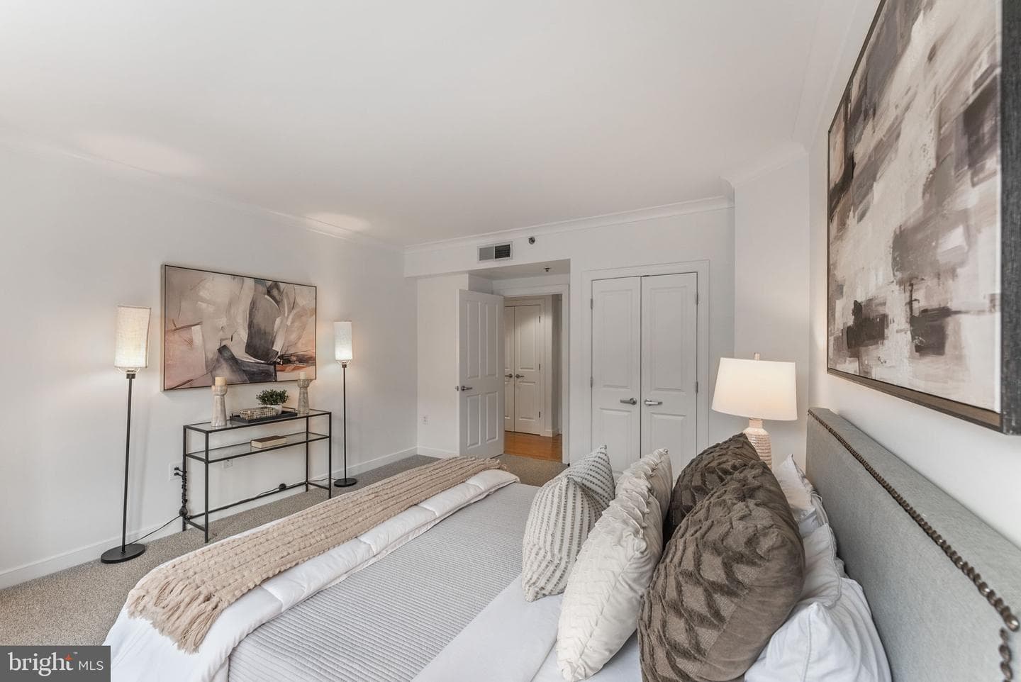 777 7th Street NW #320 photo 17