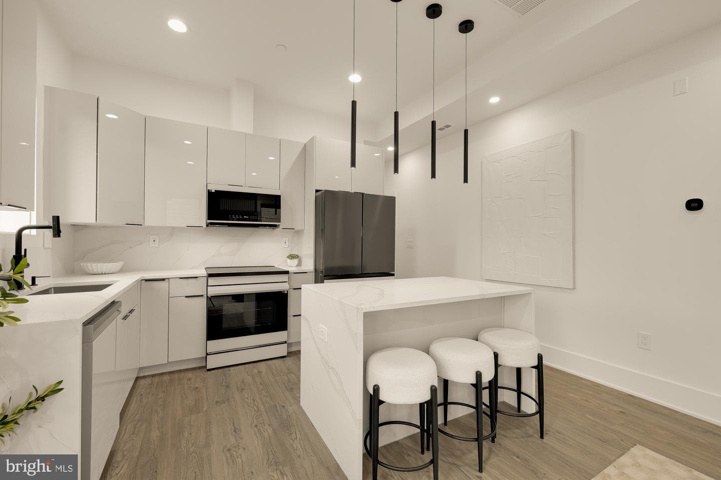 1140 Oates Street NE #201 photo 12