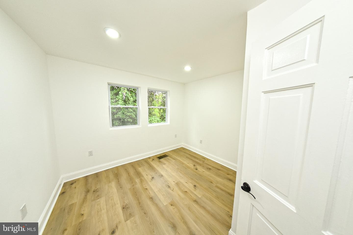 3704 Suitland Road SE photo 30