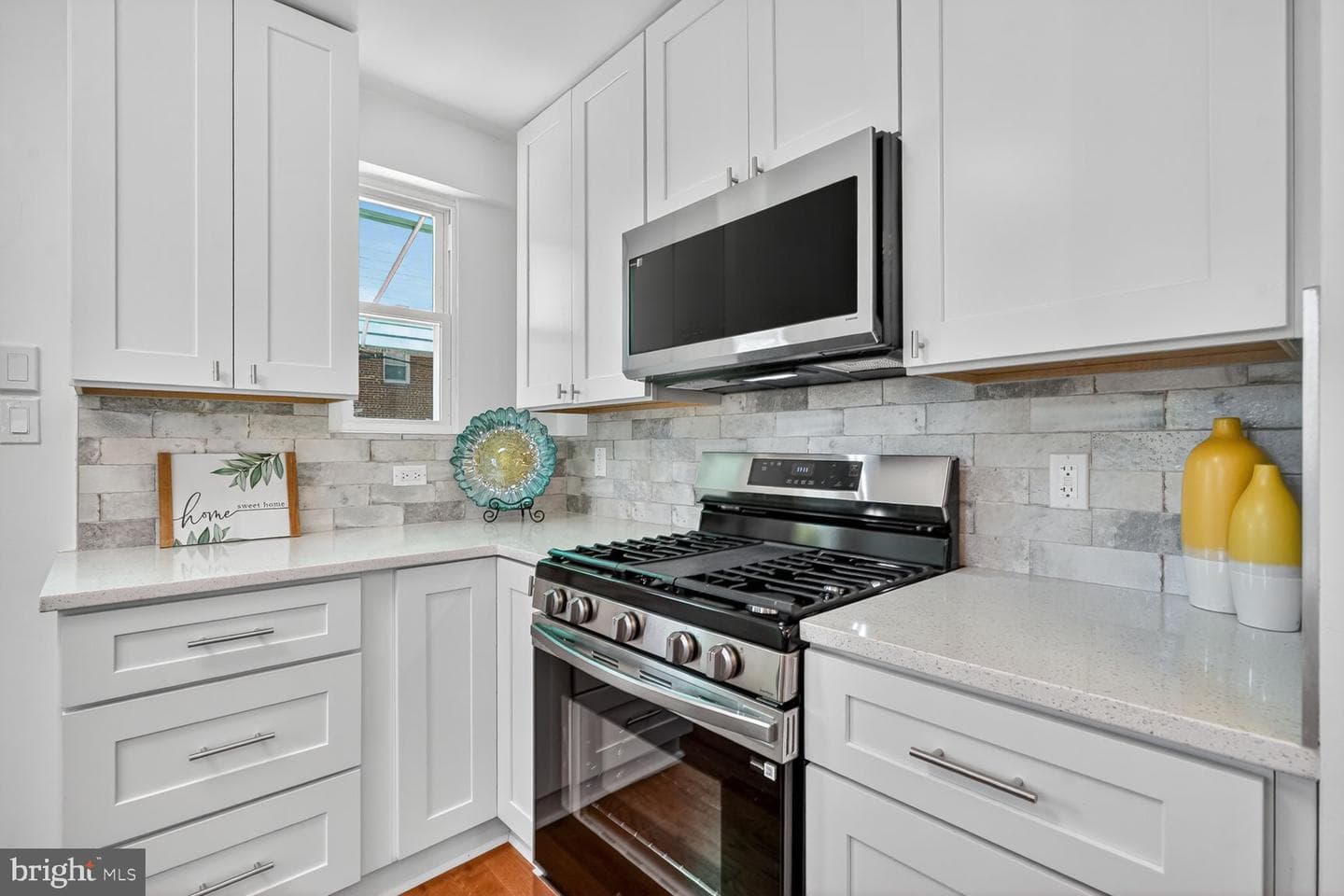 5821 5th Street NE photo 6