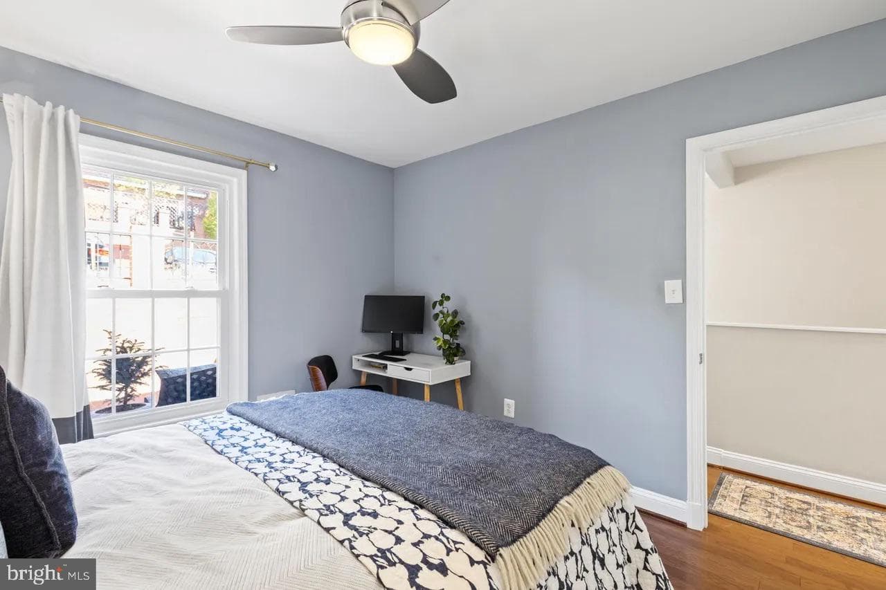 1636 Beekman Place NW #d photo 13
