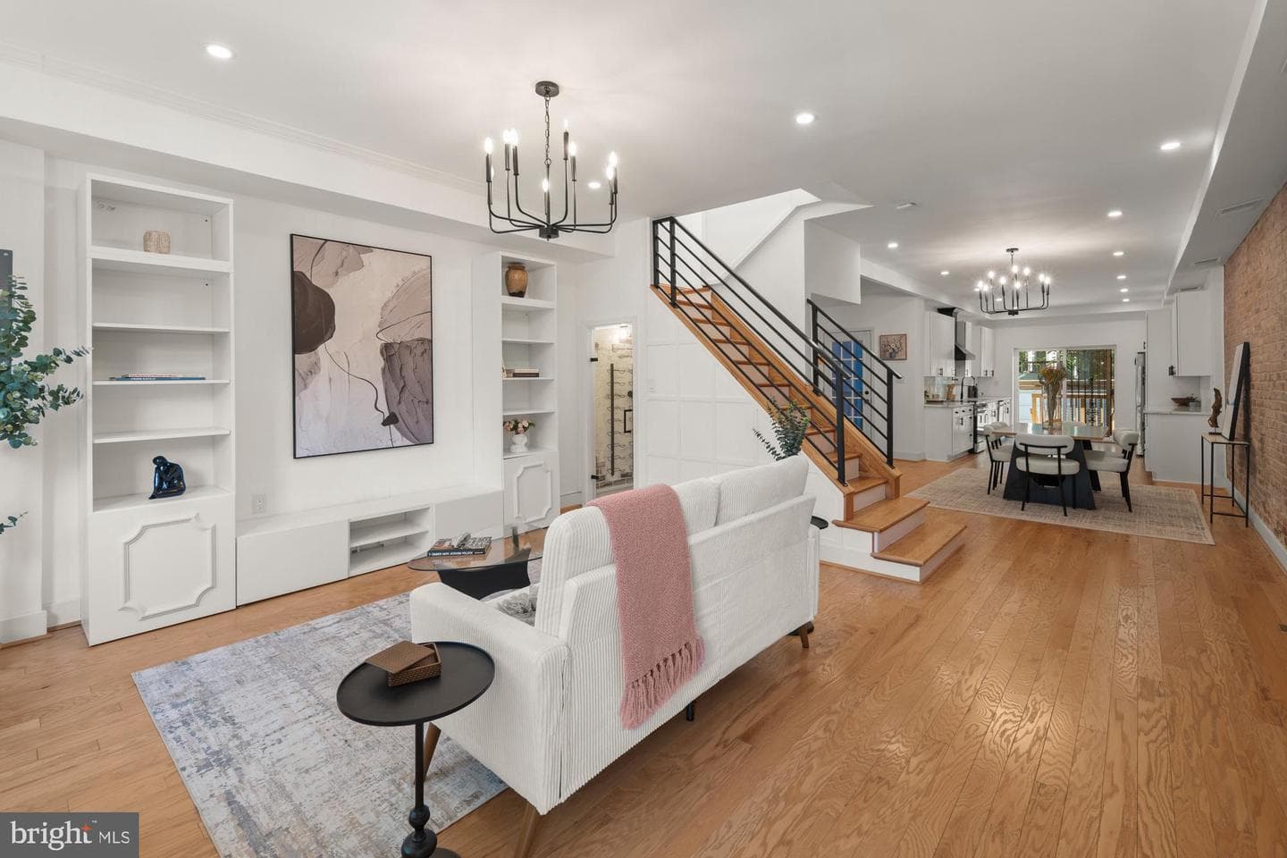 16 Q Street NE photo 3