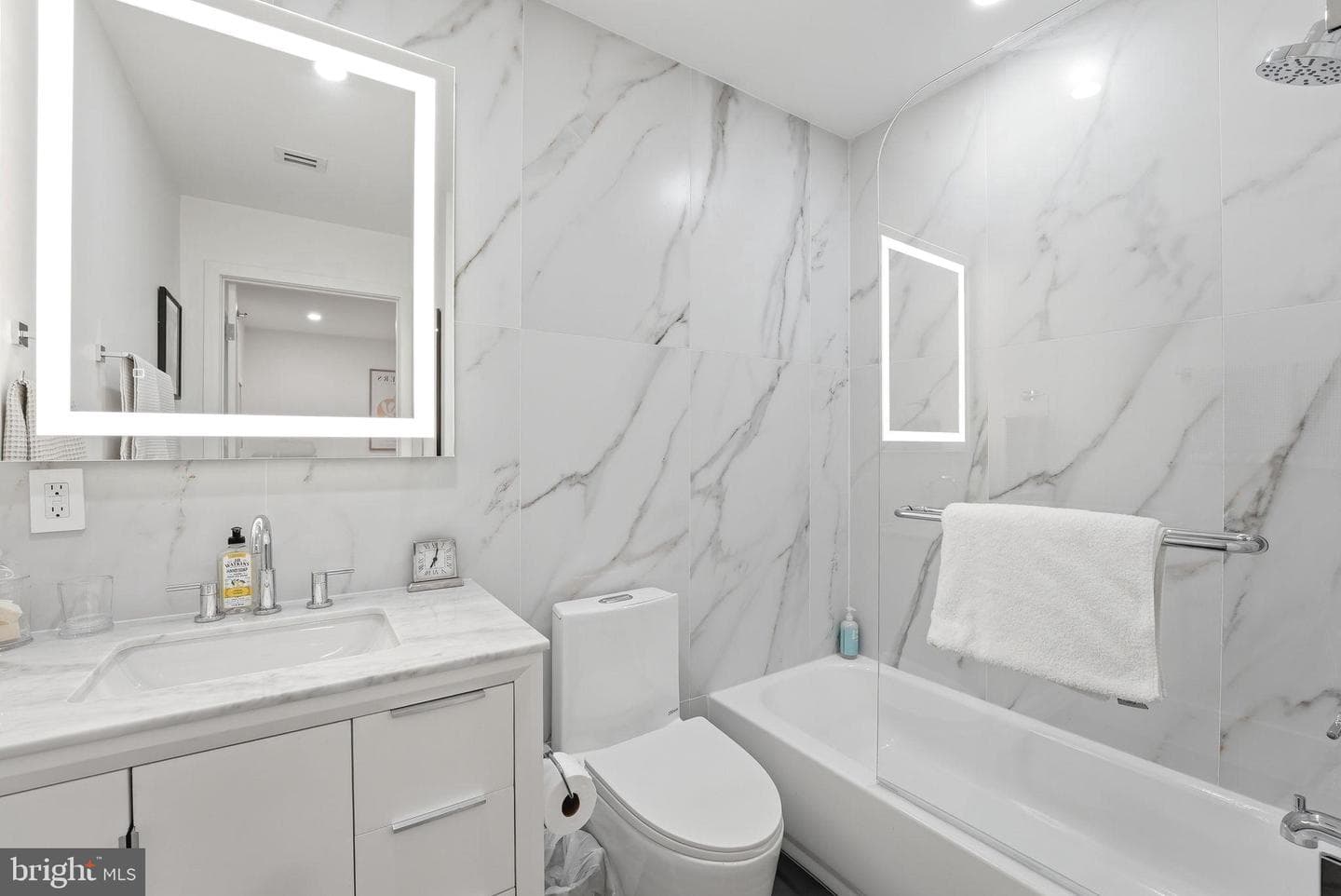 3219 Wisconsin Avenue NW #301 photo 9