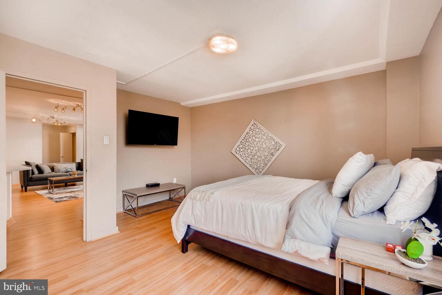 1325 18th Street NW #410 photo 5
