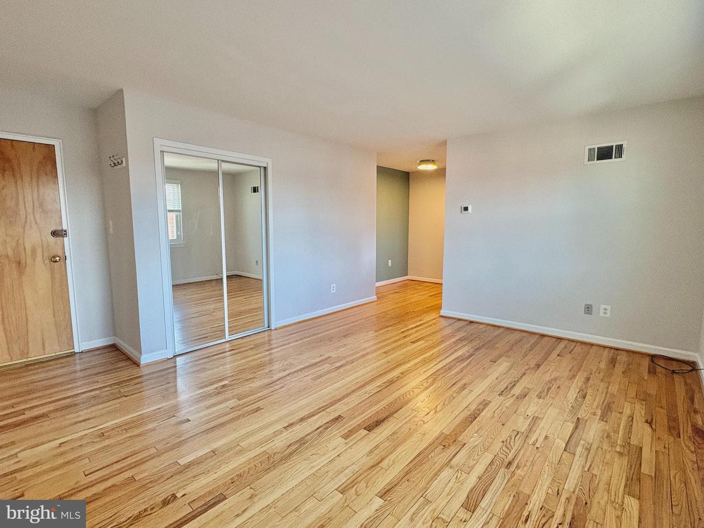 1627 Massachusetts Avenue SE #302 photo 4