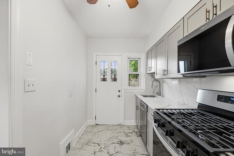 44 Crittenden Street NE photo 12