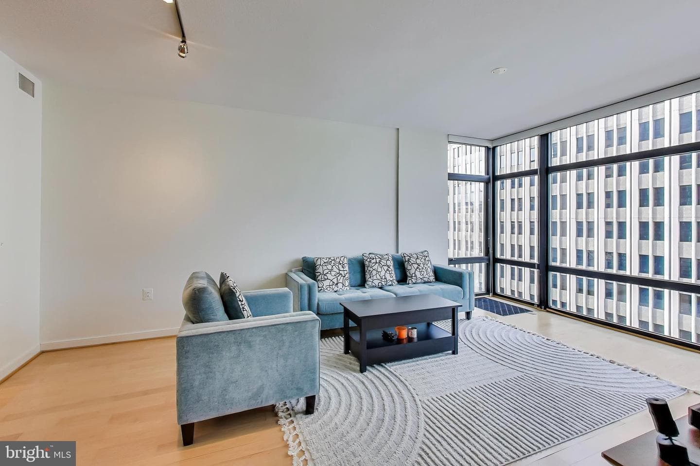 1010 Massachusetts Avenue NW #805 photo 4