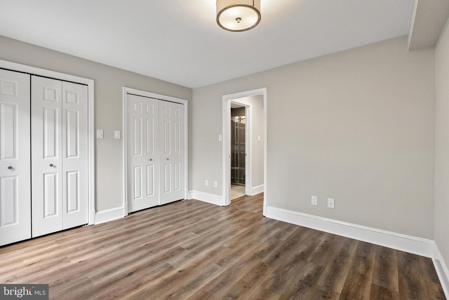 2011 Hillyer Place NW photo 18