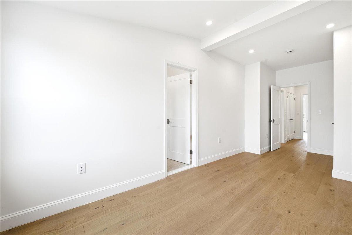 416 Oneida Place NW photo 25