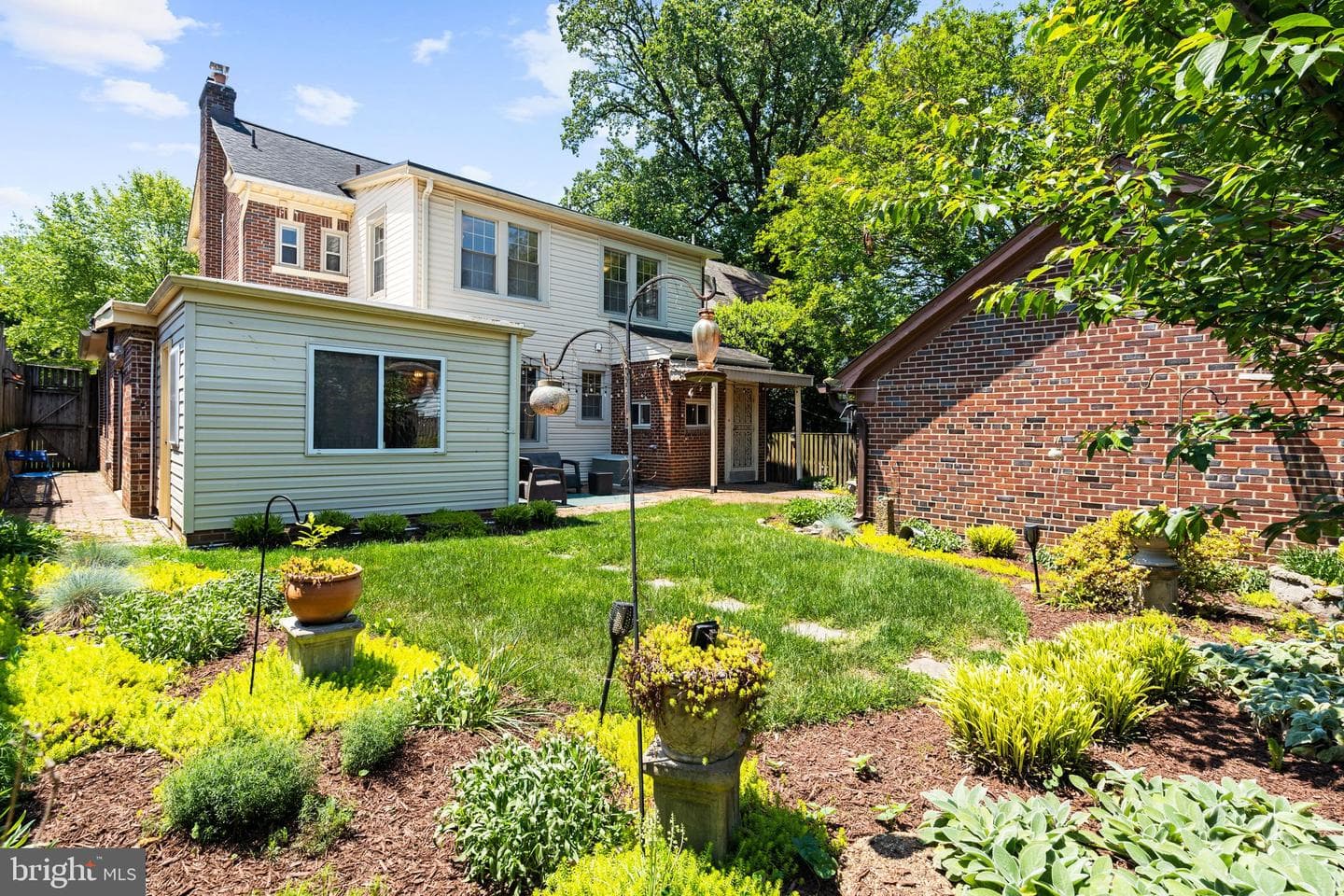 1333 Jonquil Street NW photo 46